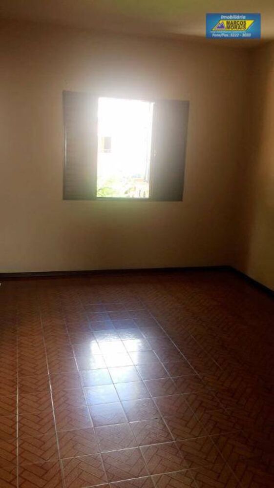 Casa, 2 quartos, 230 m² - Foto 1