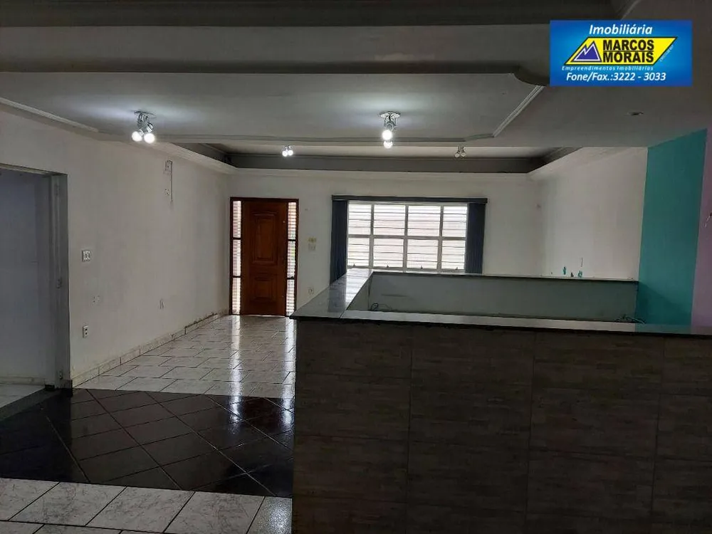 Casa, 3 quartos, 300 m² - Foto 2