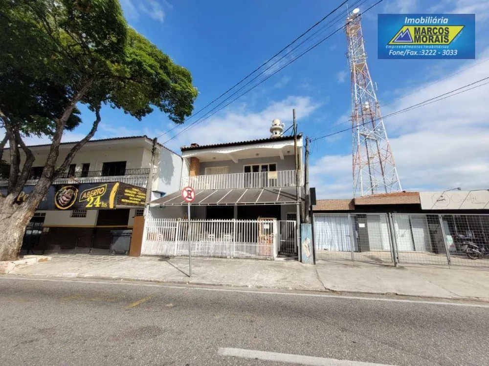 Casa, 4 quartos, 200 m² - Foto 1