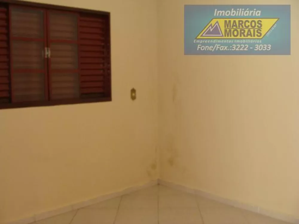 Casa à venda com 4 quartos, 200m² - Foto 6