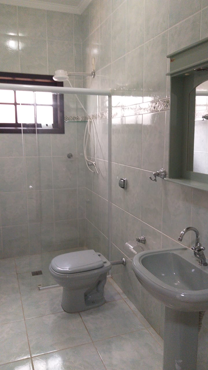 Casa para alugar com 2 quartos, 162m² - Foto 20