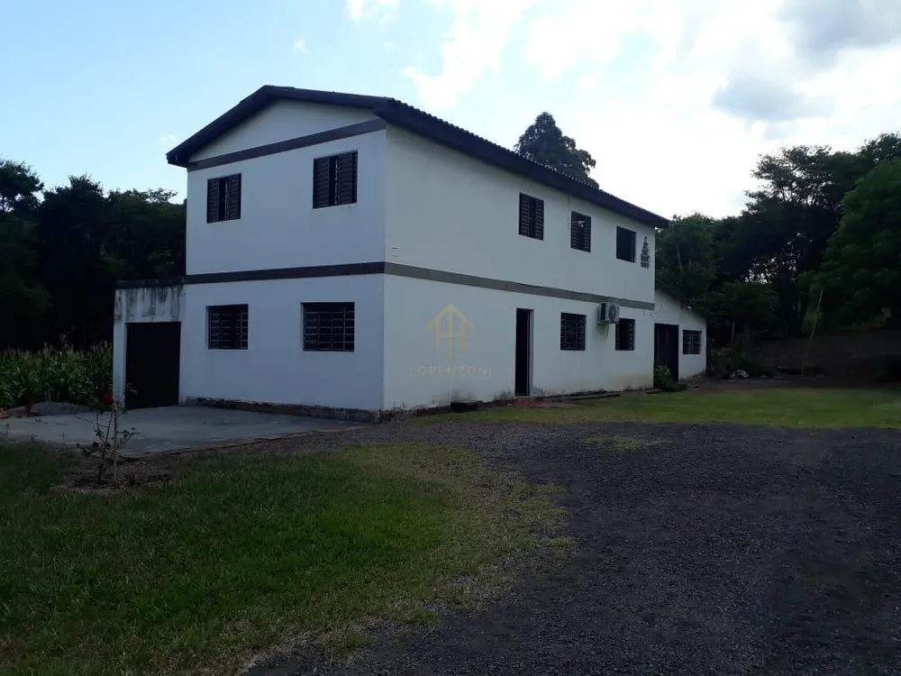 Casa, 4 quartos, 190 m² - Foto 1