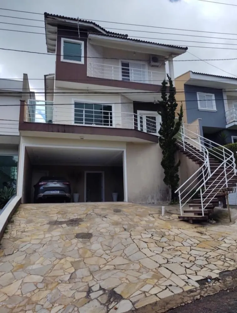 Casa, 3 quartos, 290 m² - Foto 1