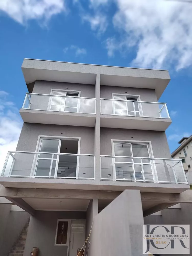 Casa de Condomínio à venda com 3 quartos, 131m² - Foto 2