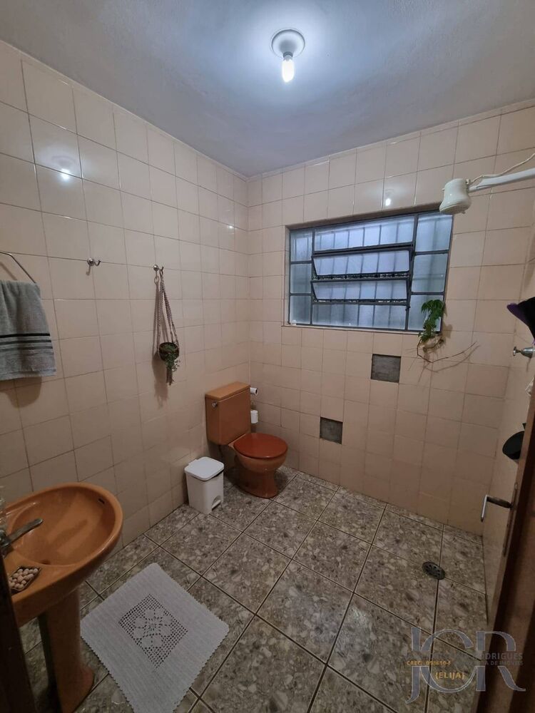 Casa à venda com 2 quartos, 110m² - Foto 4