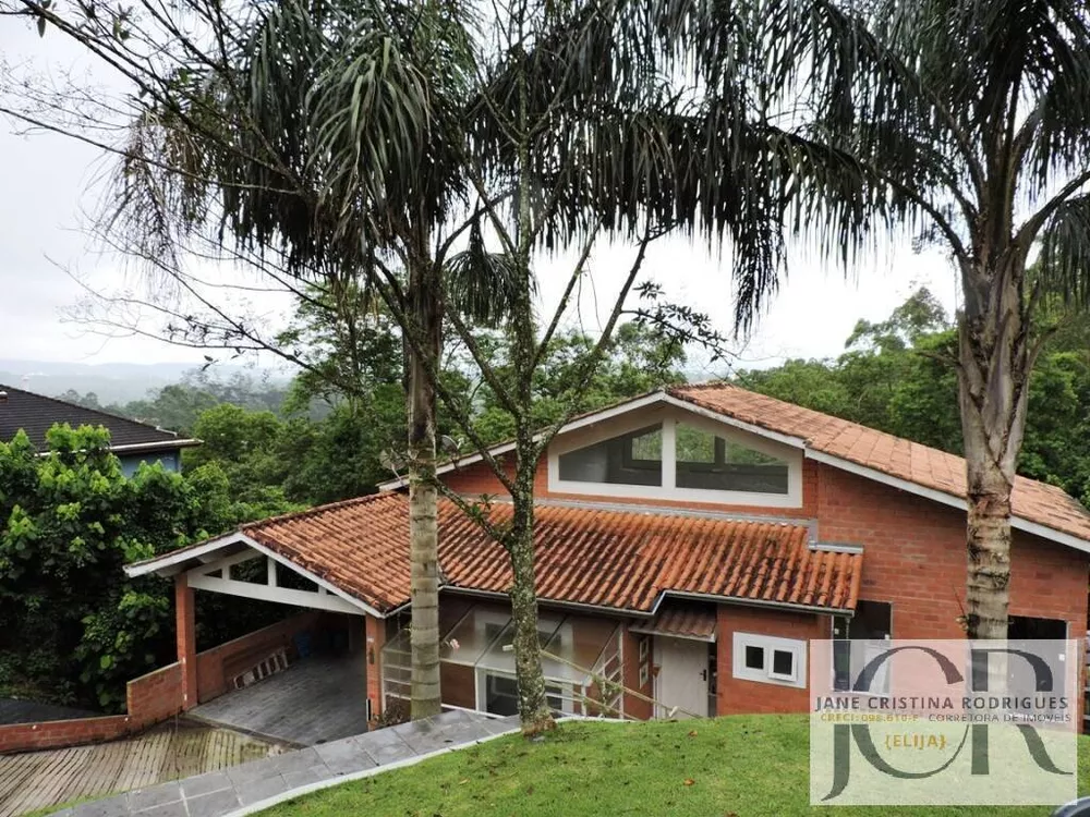 Casa de Condomínio à venda com 4 quartos, 205m² - Foto 1