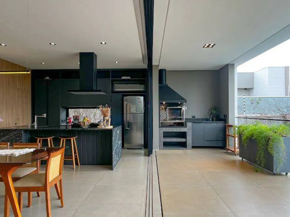 Sobrado, 3 quartos, 258 m² - Foto 4