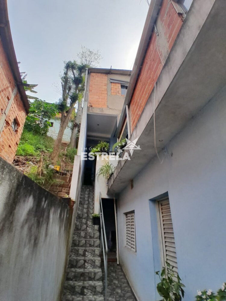 Casa à venda com 3 quartos, 200m² - Foto 13