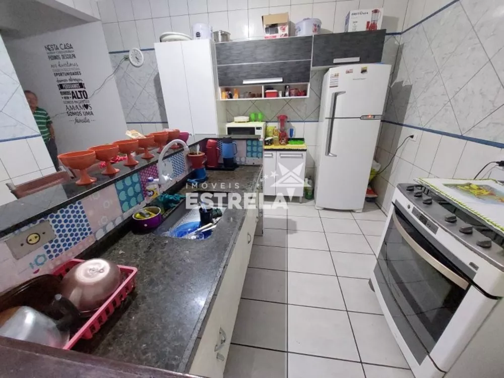 Sobrado à venda com 2 quartos, 125m² - Foto 13