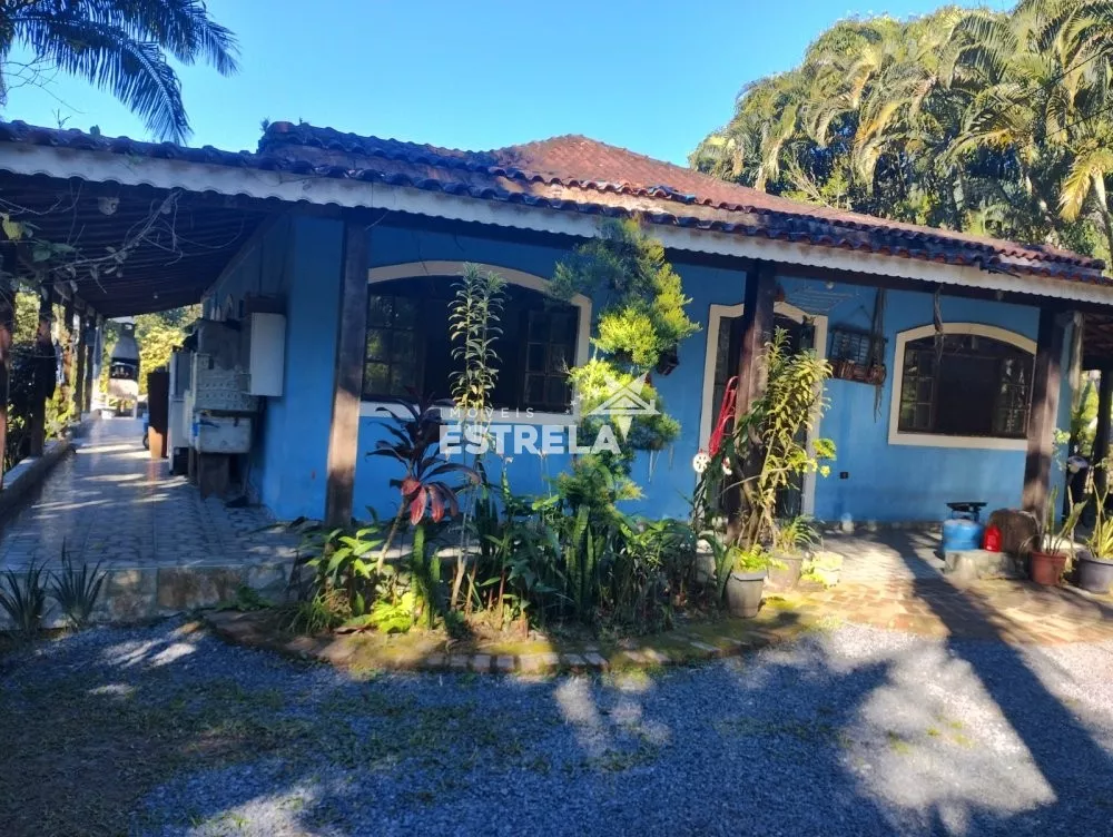 Fazenda à venda com 4 quartos, 300m² - Foto 2