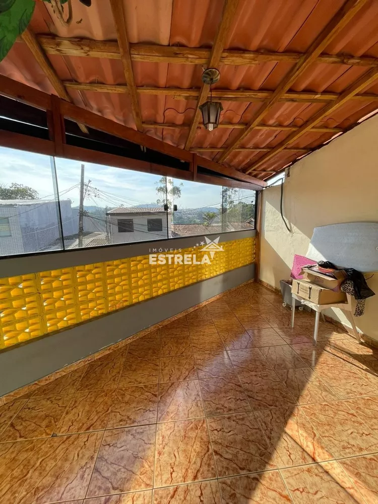 Casa à venda com 2 quartos, 140m² - Foto 3