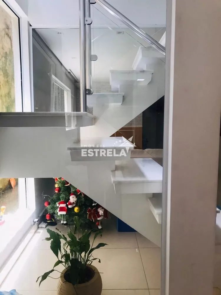 Casa à venda com 4 quartos, 300m² - Foto 13