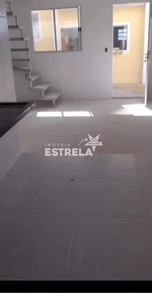 Casa à venda com 2 quartos, 50m² - Foto 6