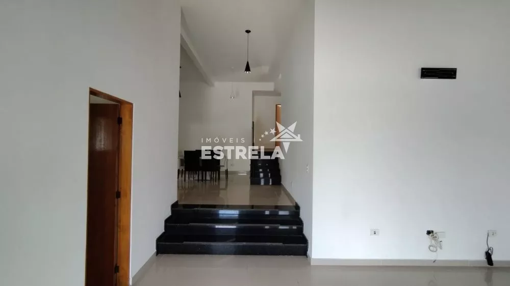 Casa à venda com 6 quartos, 285m² - Foto 3