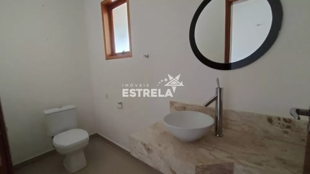 Casa à venda com 6 quartos, 285m² - Foto 2