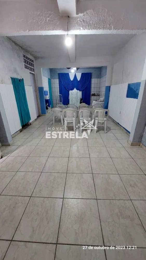 Casa à venda com 4 quartos, 250m² - Foto 4