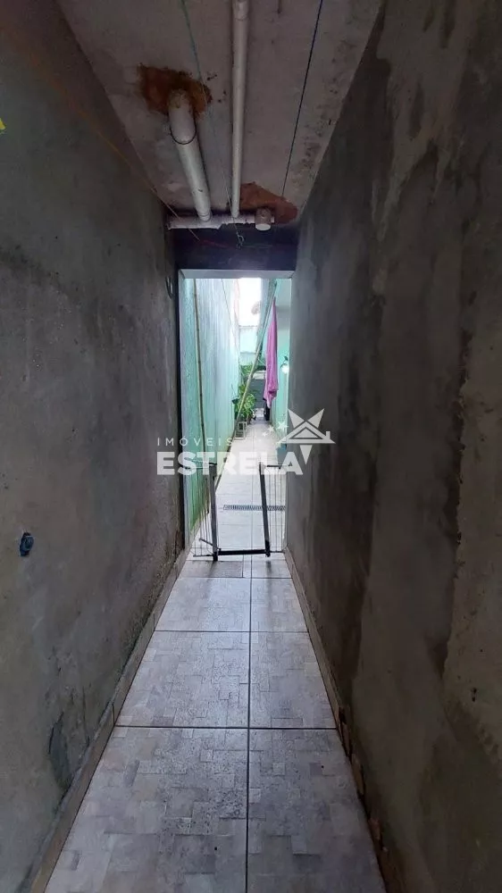 Casa à venda com 2 quartos, 100m² - Foto 3