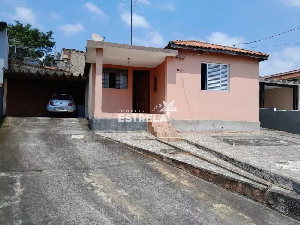 Casa à venda com 2 quartos, 105m² - Foto 1