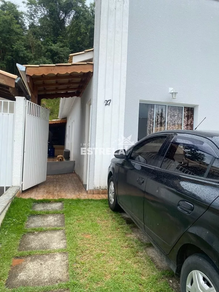 Casa à venda com 2 quartos, 50m² - Foto 4