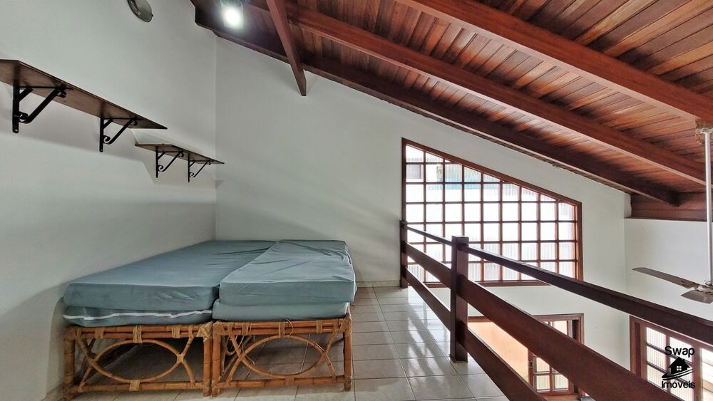 Casa à venda com 4 quartos, 541m² - Foto 9