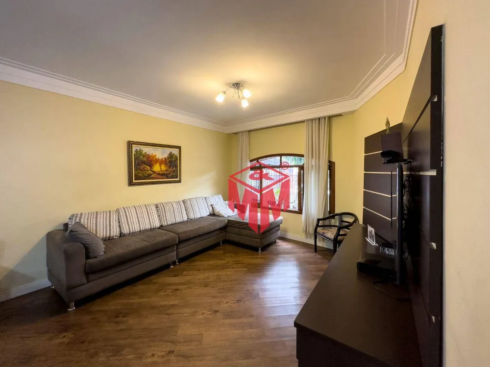Sobrado, 3 quartos, 242 m² - Foto 1