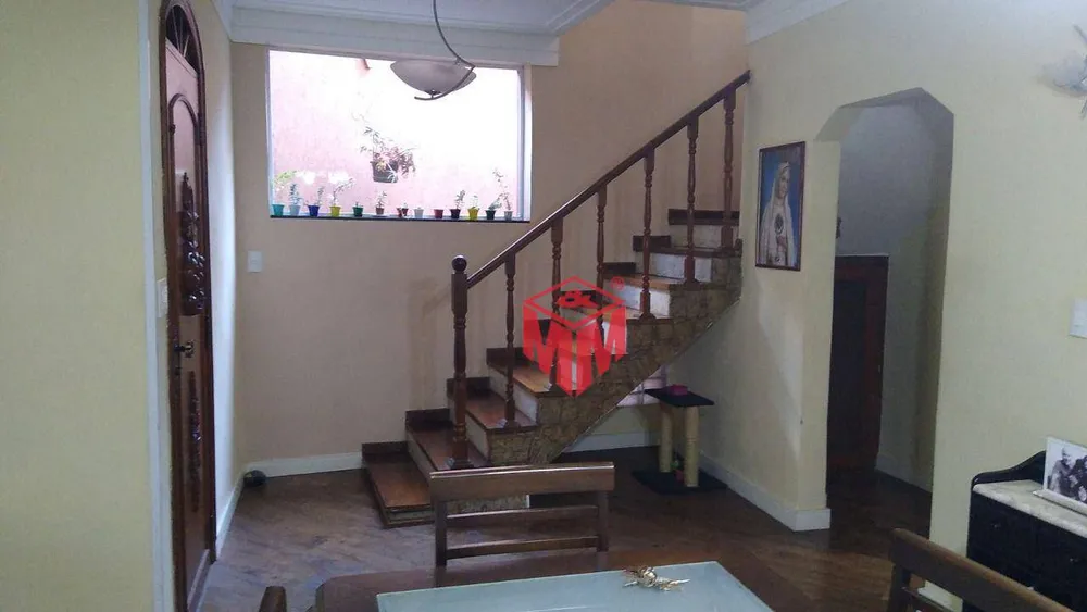 Sobrado, 3 quartos, 242 m² - Foto 2