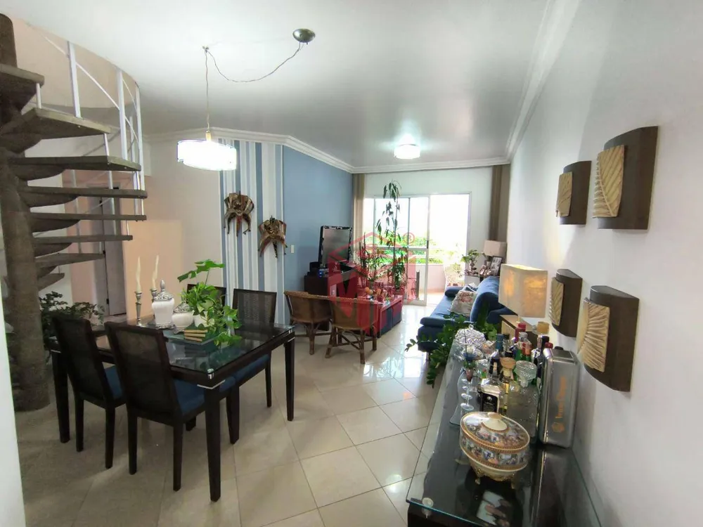 Cobertura, 3 quartos, 200 m² - Foto 1