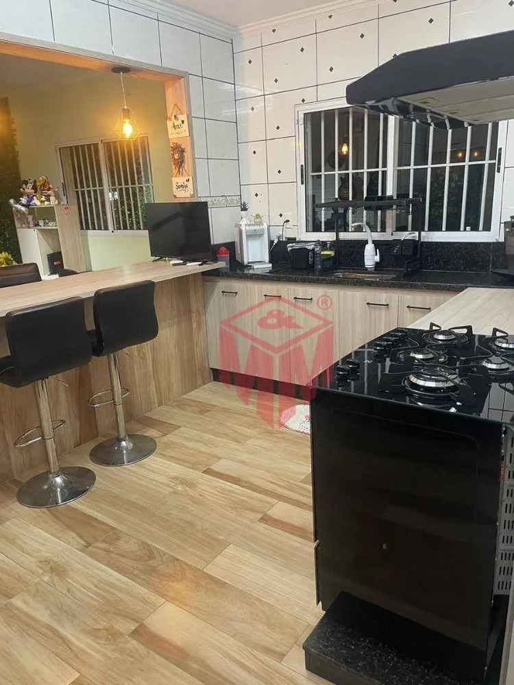 Sobrado, 4 quartos, 215 m² - Foto 4