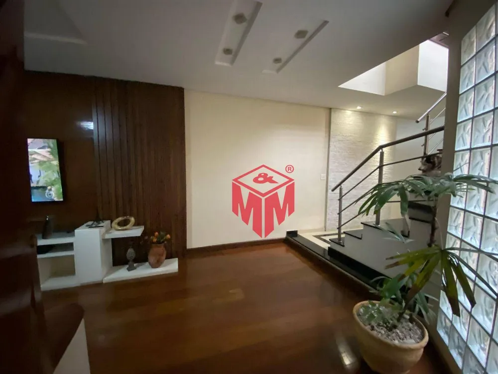 Sobrado, 3 quartos, 250 m² - Foto 1