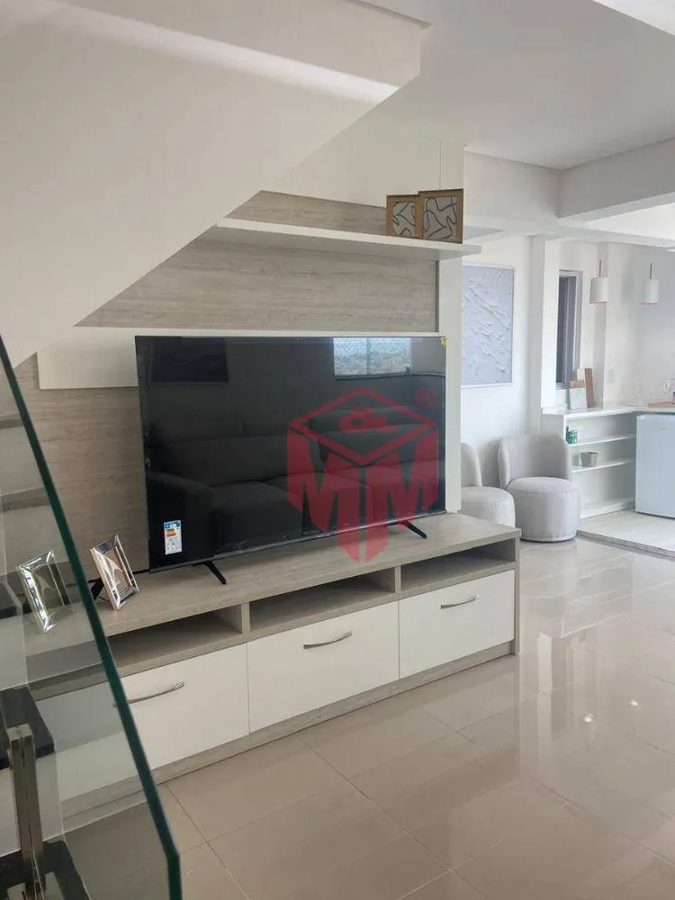 Cobertura, 3 quartos, 166 m² - Foto 1