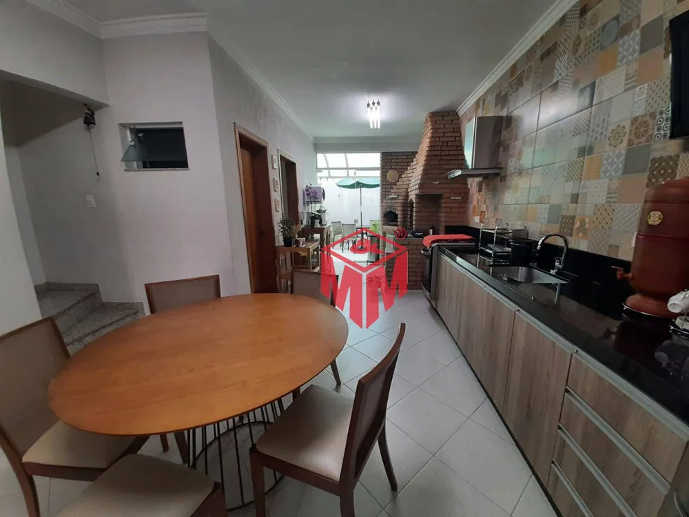 Sobrado, 3 quartos, 249 m² - Foto 3