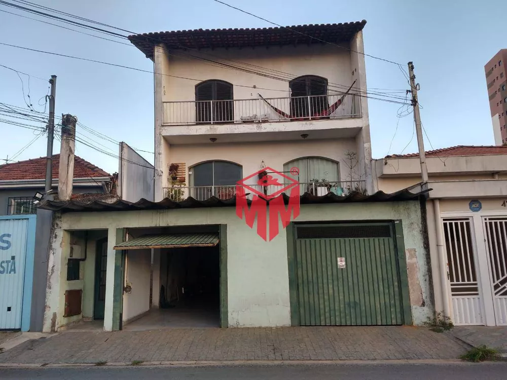 Sobrado à venda e aluguel com 6 quartos, 383m² - Foto 1