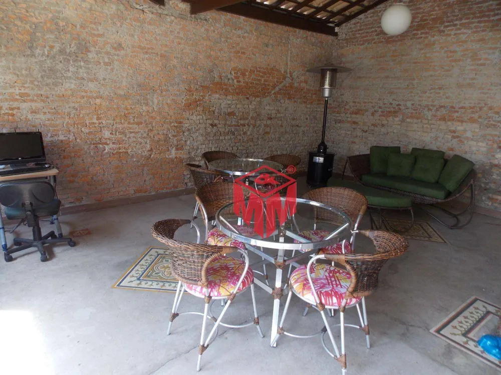 Casa, 5 quartos, 215 m² - Foto 2