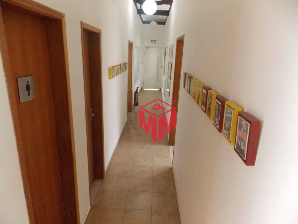 Casa, 5 quartos, 215 m² - Foto 1