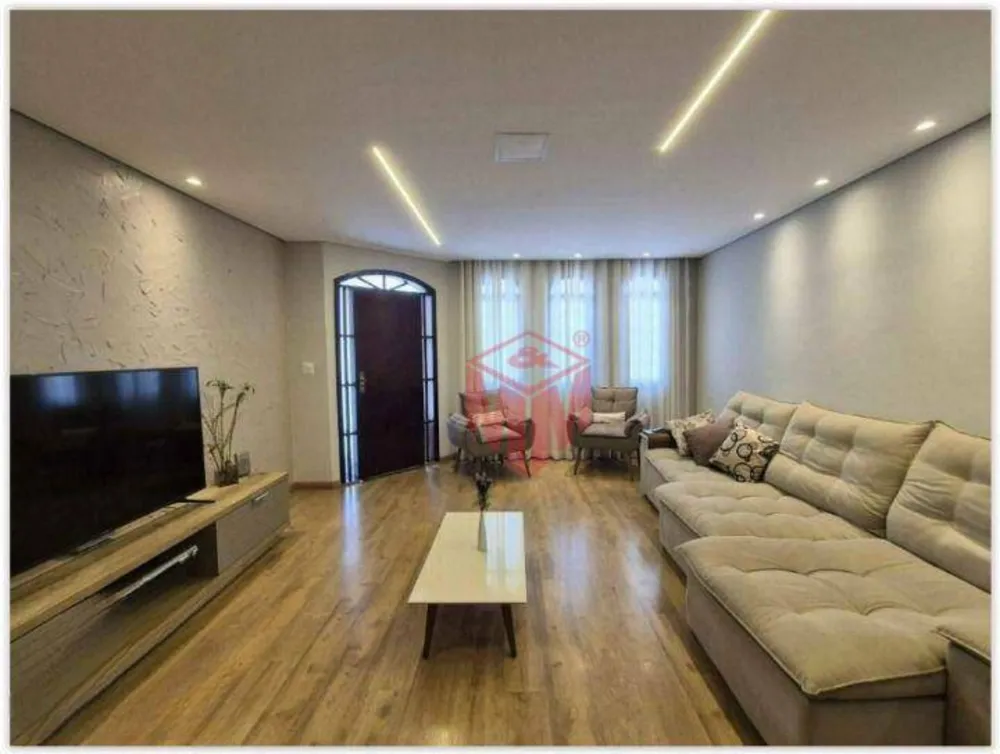 Sobrado, 3 quartos, 237 m² - Foto 2