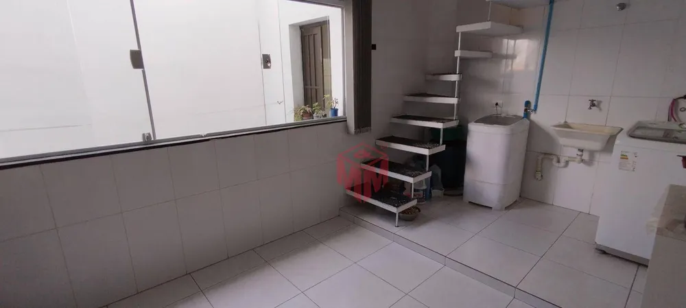 Sobrado, 5 quartos, 377 m² - Foto 2