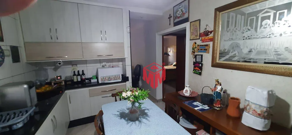 Casa, 4 quartos, 263 m² - Foto 2