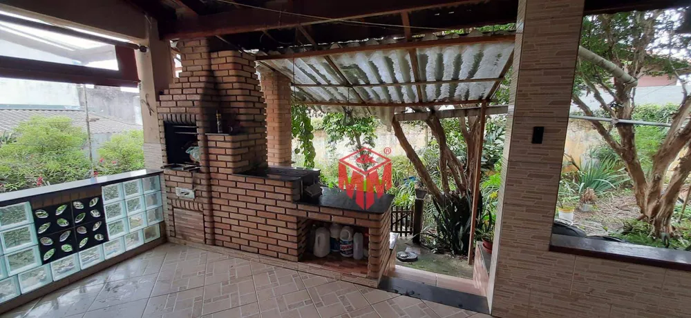 Casa, 4 quartos, 263 m² - Foto 2