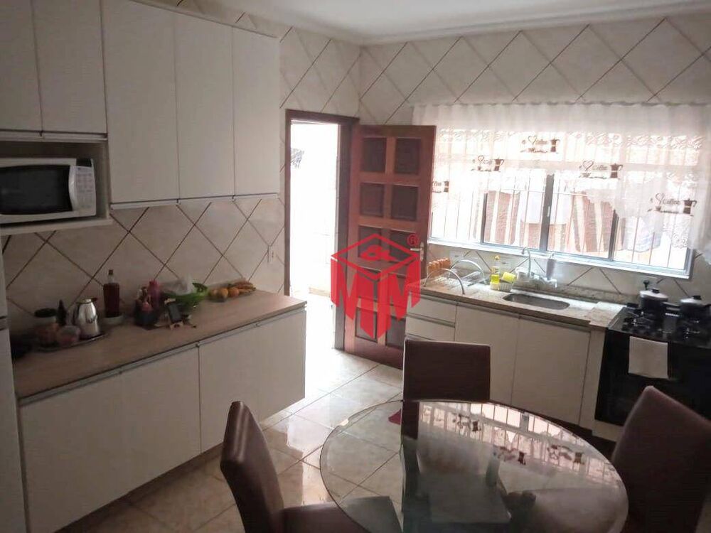 Sobrado à venda com 3 quartos, 124m² - Foto 3