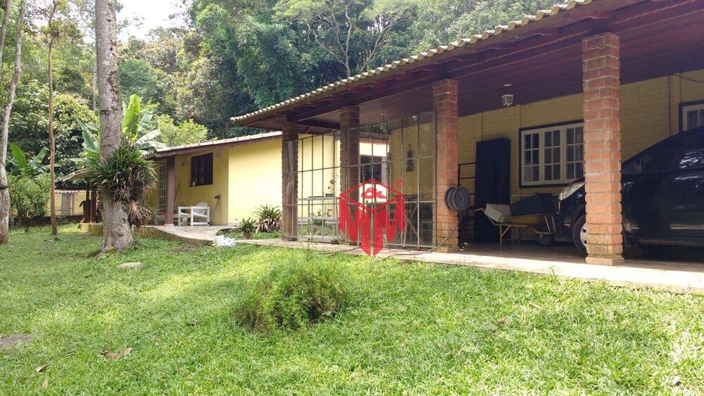Chácara à venda com 5 quartos, 604m² - Foto 2
