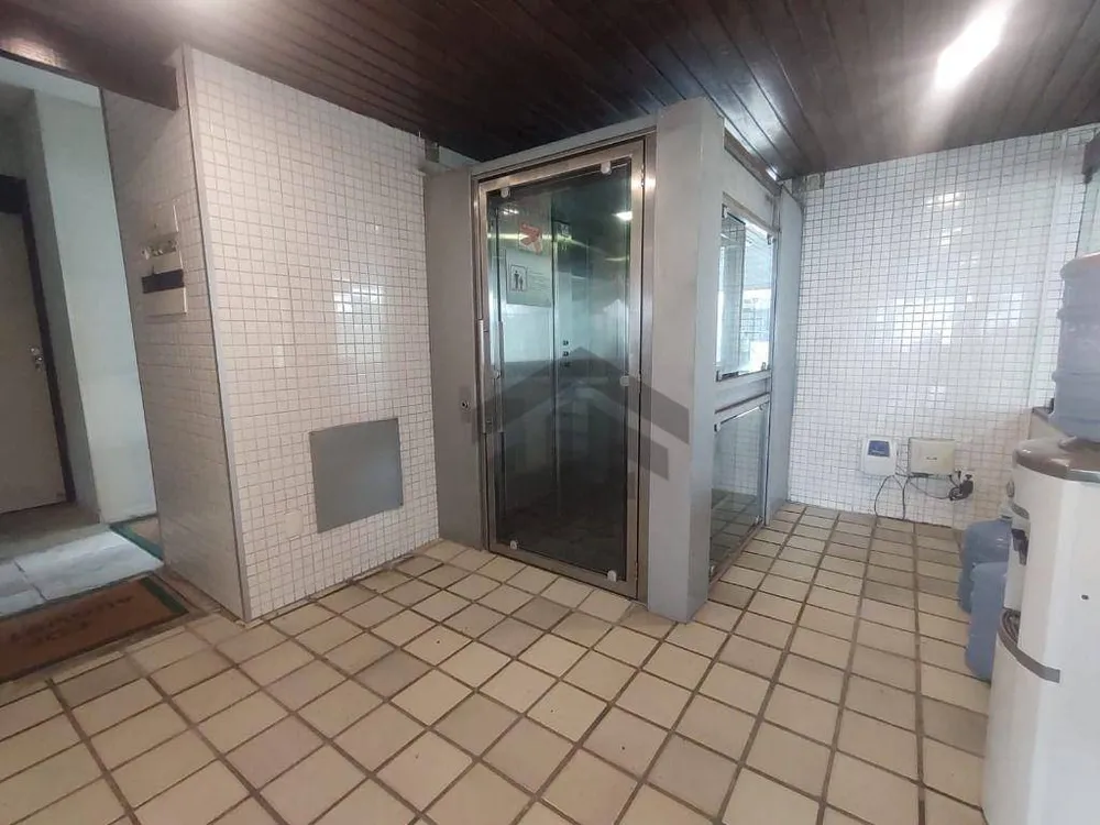 Apartamento, 3 quartos, 207 m² - Foto 2