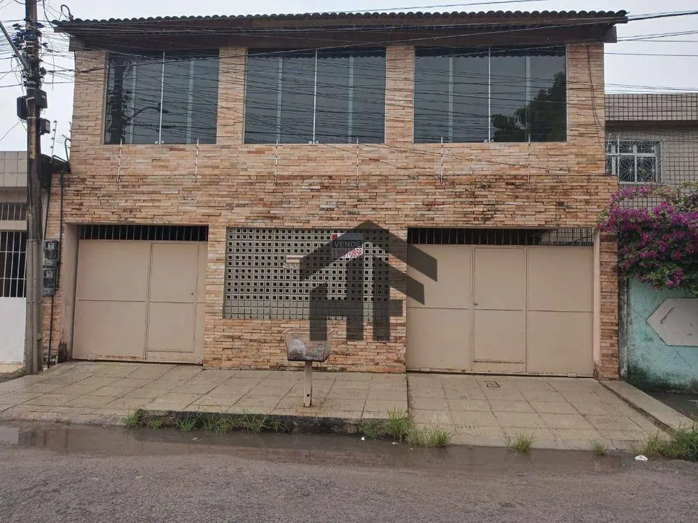 Casa, 6 quartos, 300 m² - Foto 1