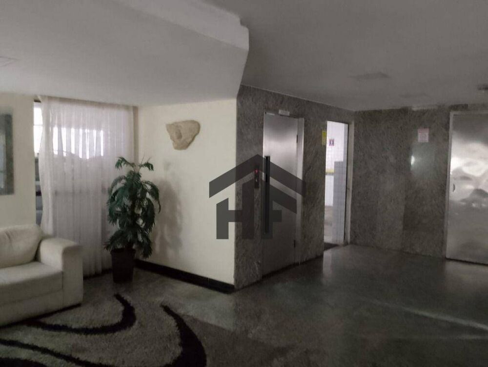 Apartamento à venda com 2 quartos, 66m² - Foto 2