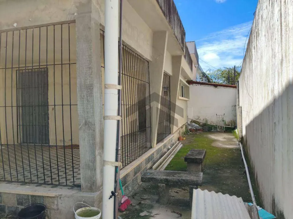 Casa, 4 quartos, 180 m² - Foto 2