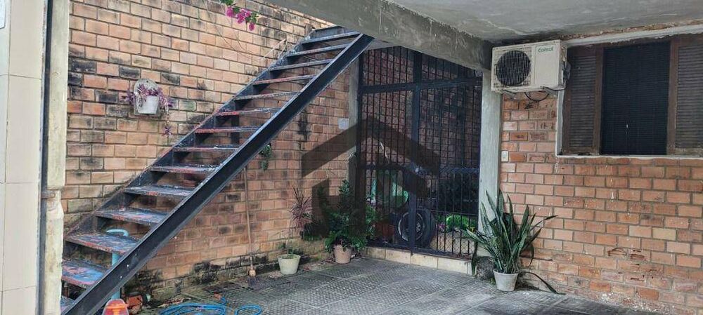 Casa, 5 quartos, 330 m² - Foto 2