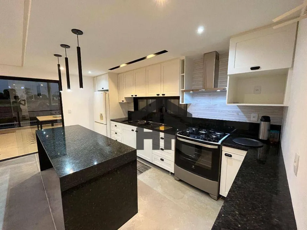 Casa, 4 quartos, 265 m² - Foto 9