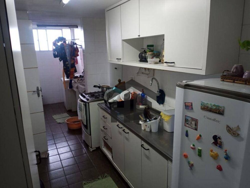 Apartamento à venda com 2 quartos, 78m² - Foto 4