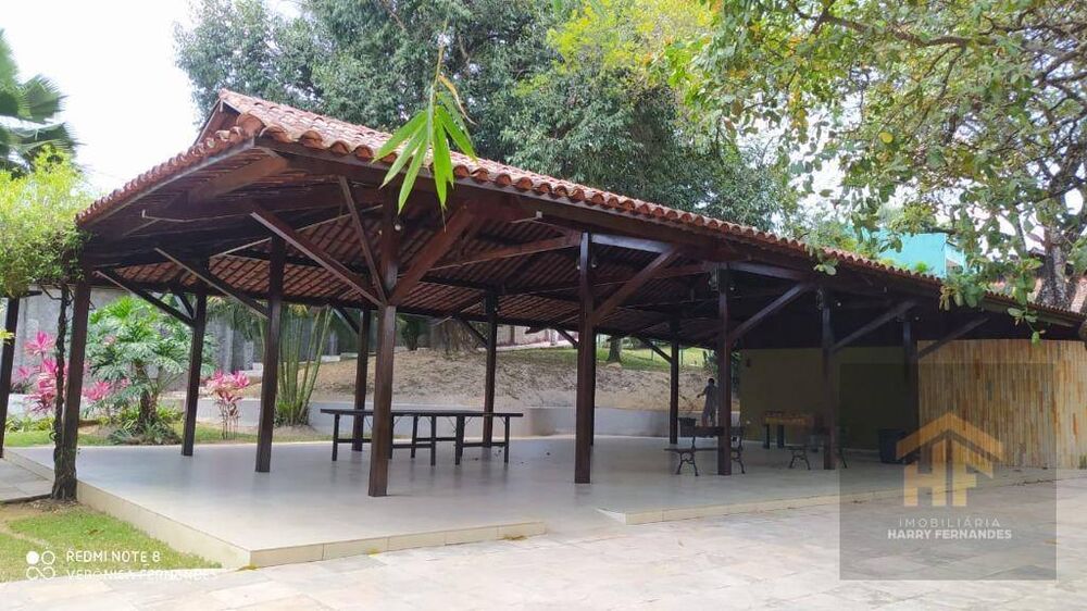 Casa de Condomínio à venda com 3 quartos, 250m² - Foto 4