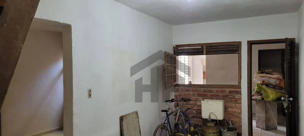 Casa, 6 quartos, 150 m² - Foto 2