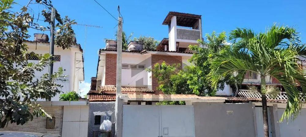 Casa, 6 quartos, 150 m² - Foto 3